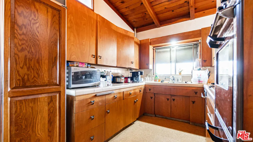 1408 251st Street, Harbor City, California 90710 home-pic-8